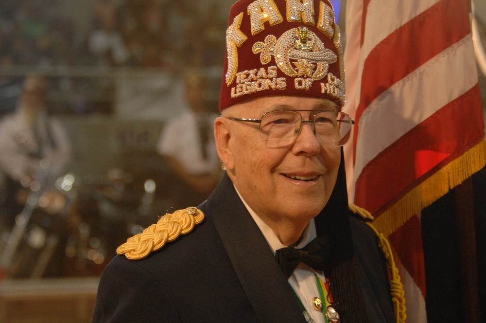 SEAC serves as grand marshal at Belton Circus