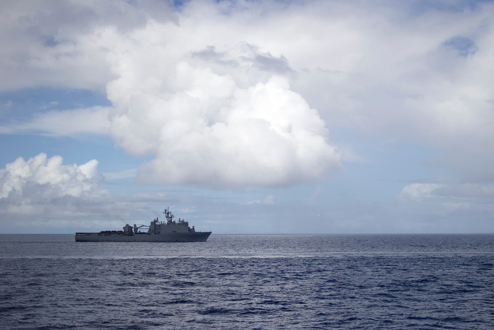 USS Ashland sails the Philippine Sea