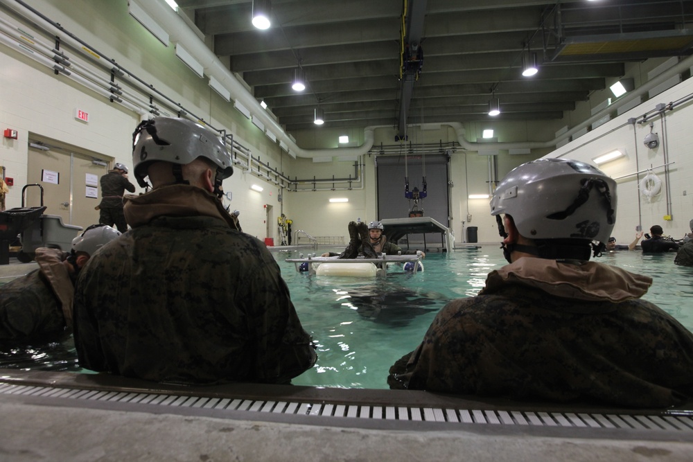22nd MEU conducts helo dunker training