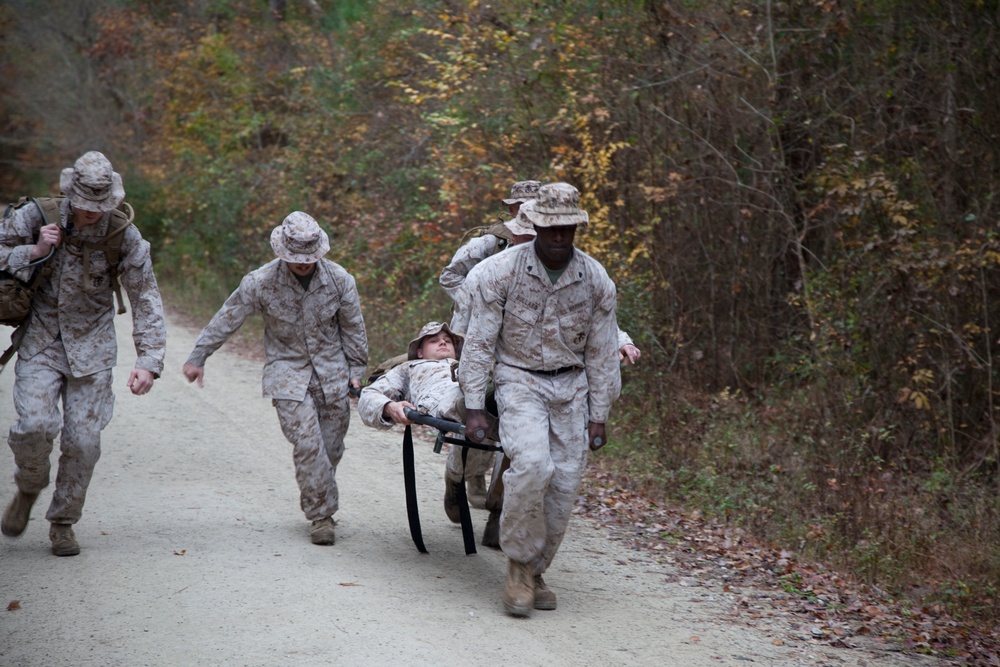 SOI-E Marines perform in a squad competition