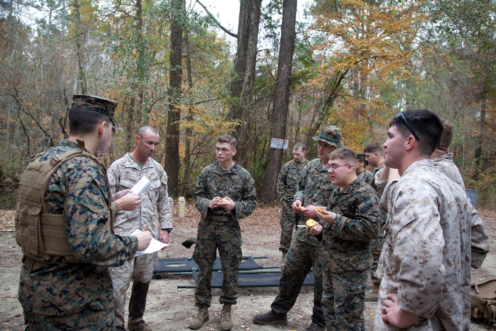 SOI-E Marines perform in a squad competition