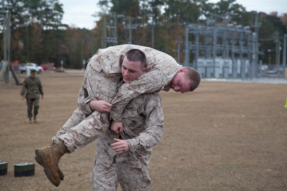 SOI-E Marines perform in a squad competition