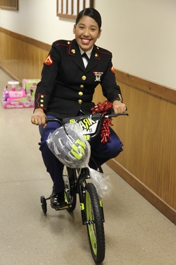 Marines collect toys, brighten holidays