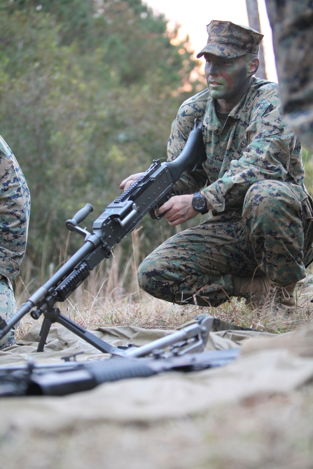 SOI-E Marines perform in a squad competition