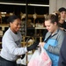 Marines volunteer, spread holiday cheer