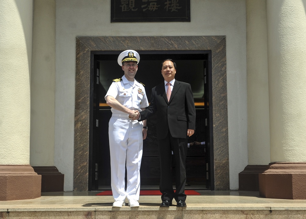USS Shiloh in Zhanjiang