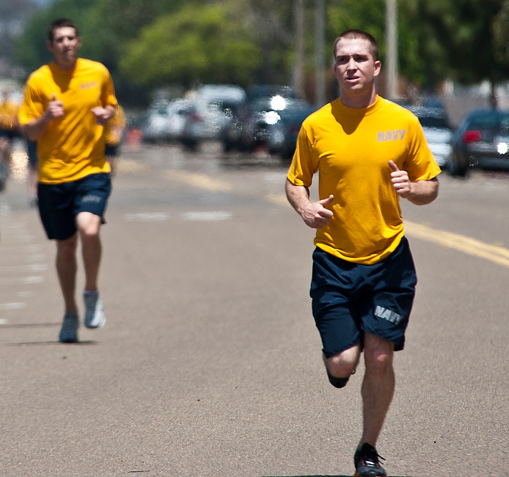SWRMC sailors perform the physical fitness assessment