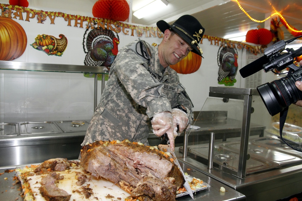 36th Combat Aviation Brigade enjoys Thanksgiving in Kuwait