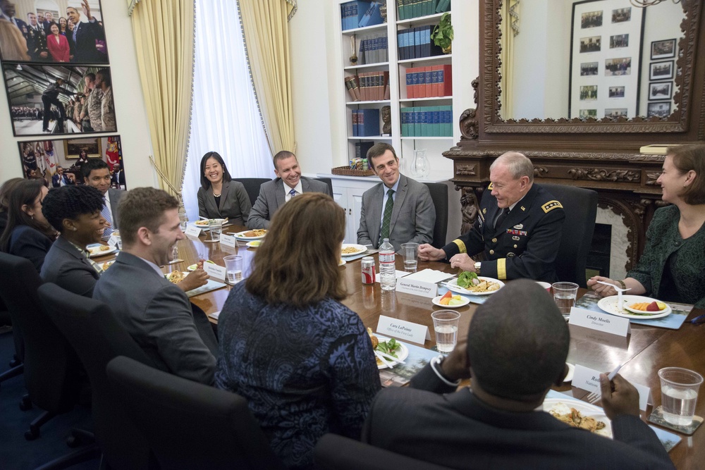 Chairman speaks with 2013 White House Fellows