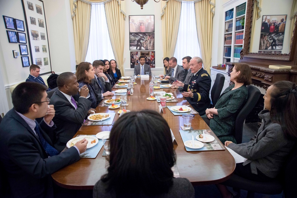 Chairman speaks with 2013 White House Fellows
