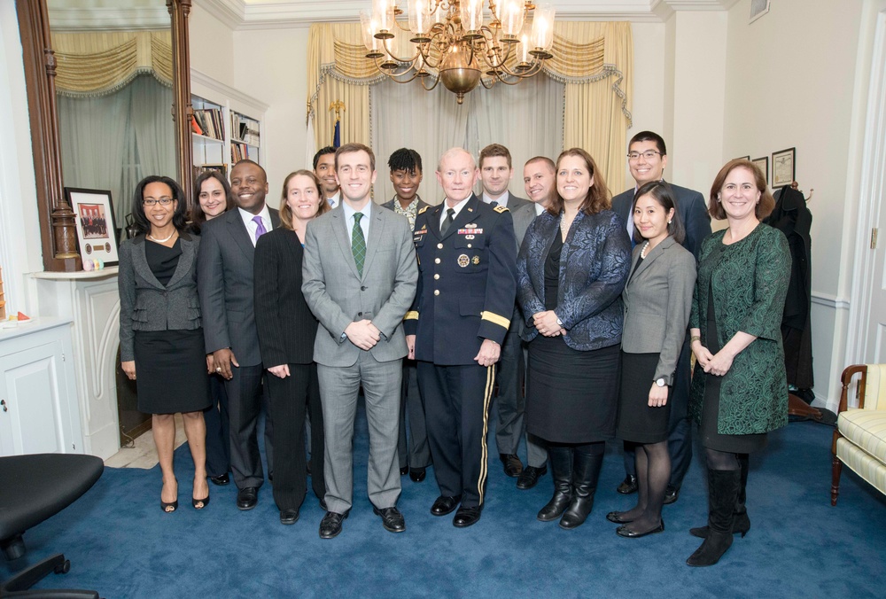Chairman speaks with 2013 White House Fellows