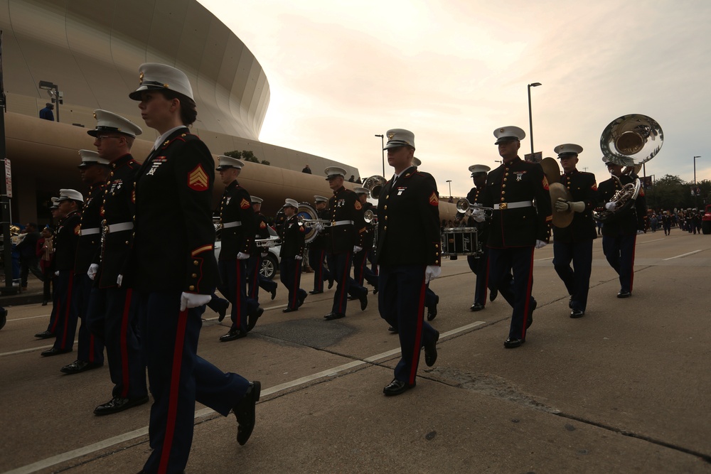 Marines participate in Bayou Classic Parade