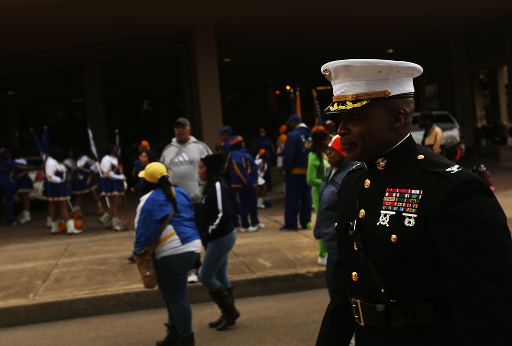 Marines participate in Bayou Classic Parade