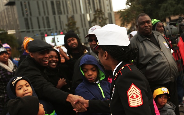 Marines participate in Bayou Classic Parade