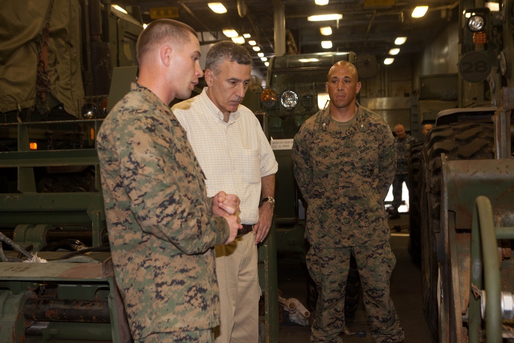 Ambassador Goldberg speaks with Marines aboard USS Germantown during Operation Damayan