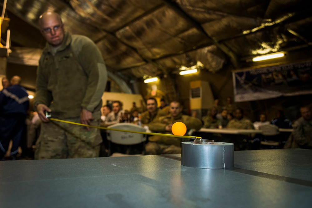 Soldiers, airmen compete in 'Minute to Win It' game