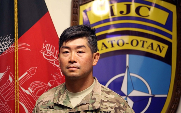 Promotion ceremony for Det. 76 OIC Capt.  Yau-liong Tsai