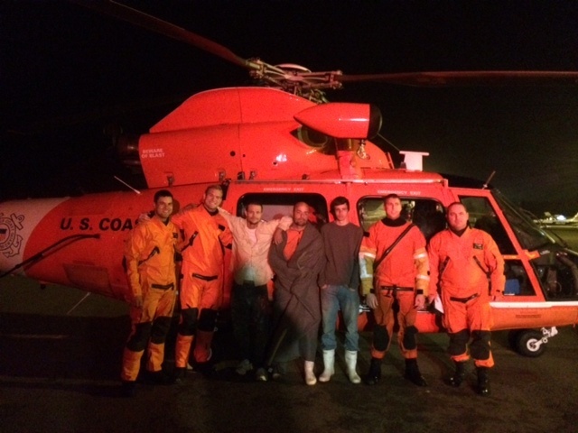 Coast Guard, Florida Fish and Wildlife rescue 2 adults, 5 kids
