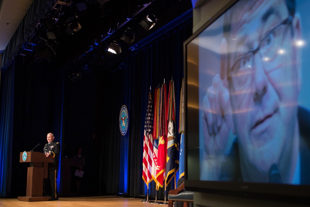 DoD bids Deputy Defense Secretary Carter adieu