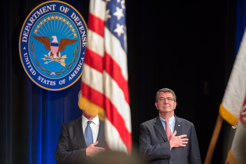 DoD bids Deputy Defense Secretary Carter adieu