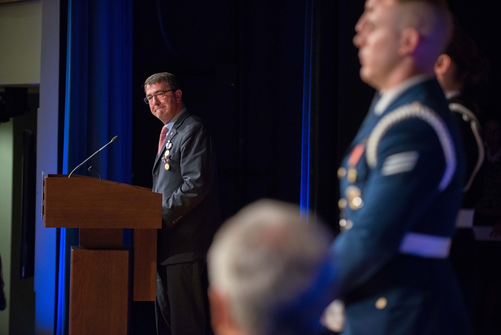 DoD bids Deputy Defense Secretary Carter adieu