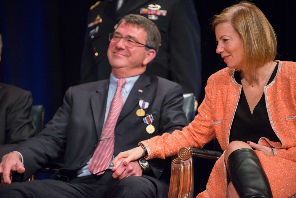 DoD bids Deputy Defense Secretary Carter adieu