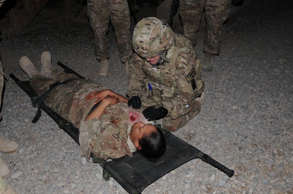 82nd SB-CMRE treat simulated wounded in mass casualty exercise