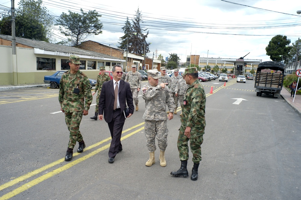 South Carolina National Guard team visits Colombian army's main logistic facility