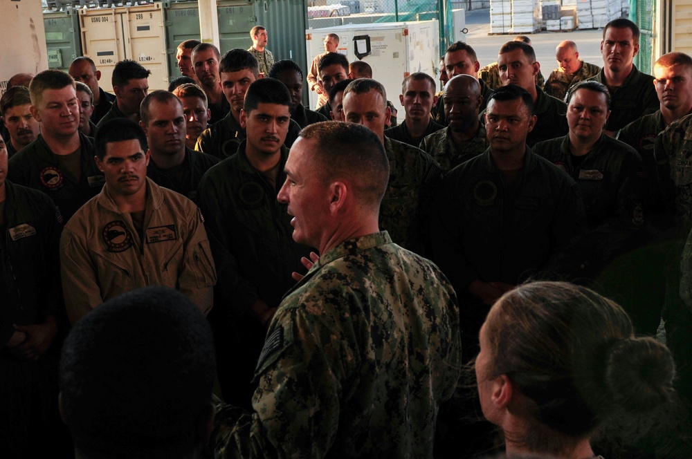 MCPON Stevens visits HM-15