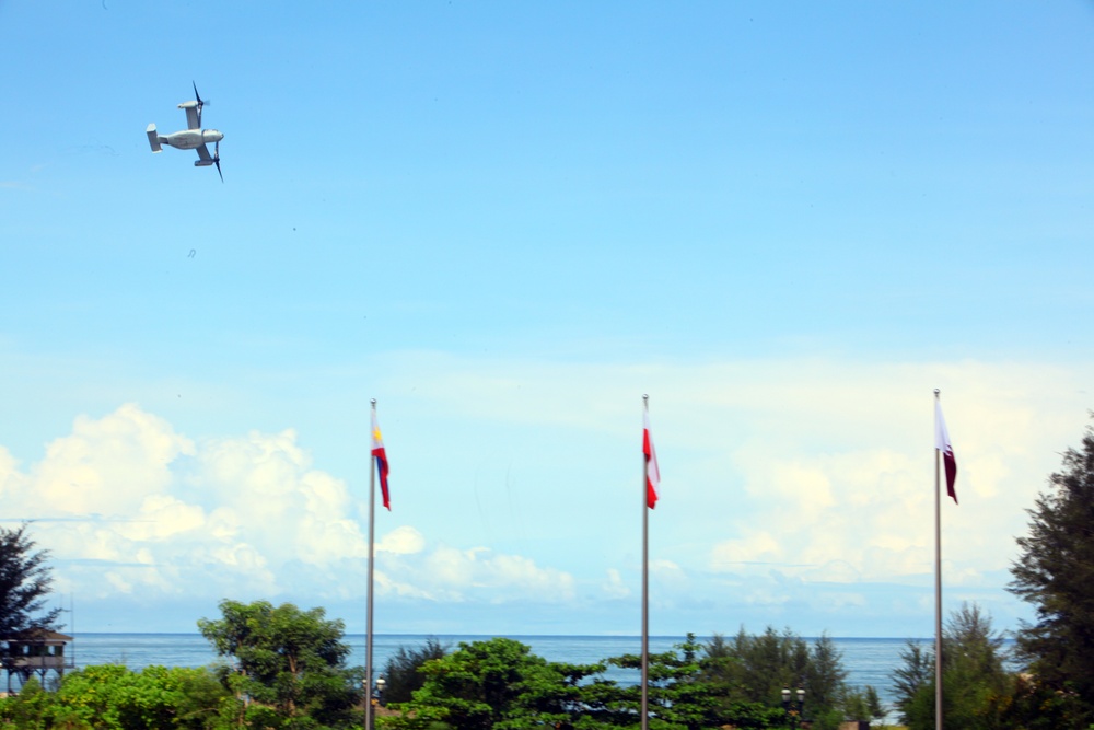 Ospreys perform at BRIDEX 13 air demonstration in Brunei