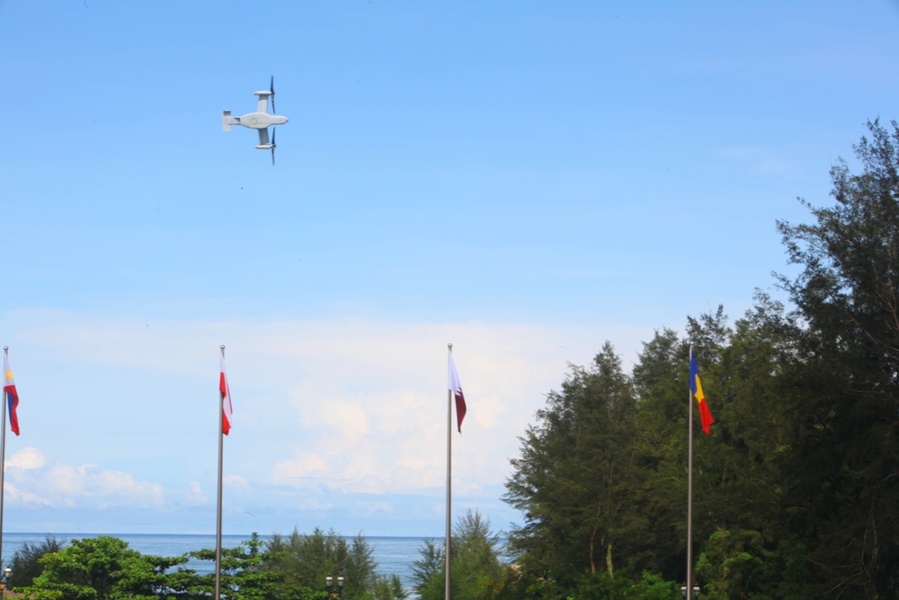 Ospreys perform at BRIDEX 13 air demonstration in Brunei