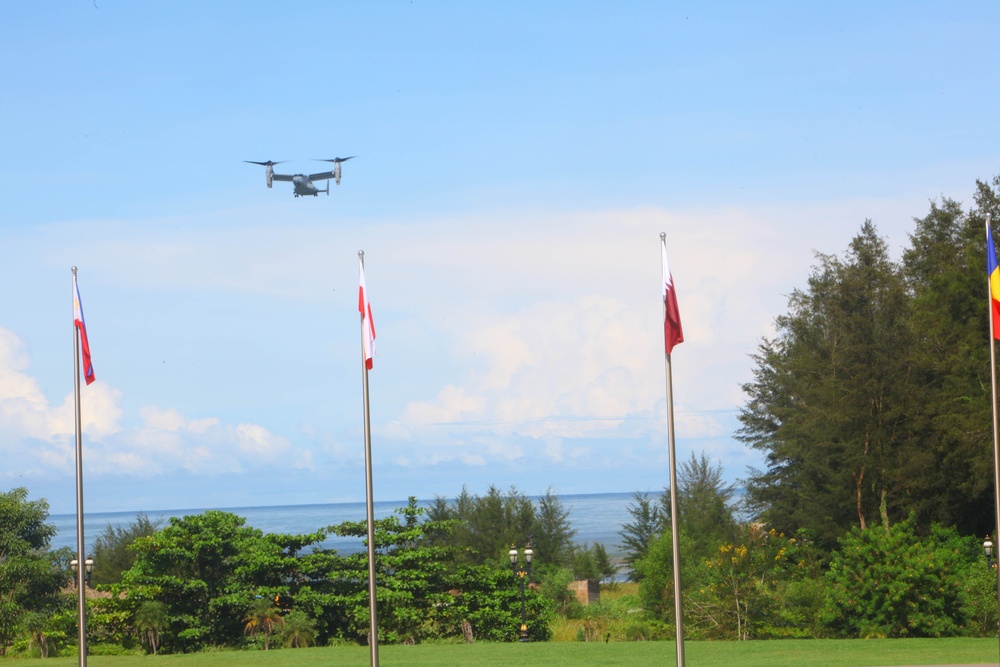 Ospreys perform at BRIDEX 13 air demonstration in Brunei