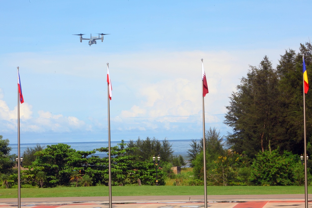 Ospreys perform at BRIDEX 13 air demonstration in Brunei