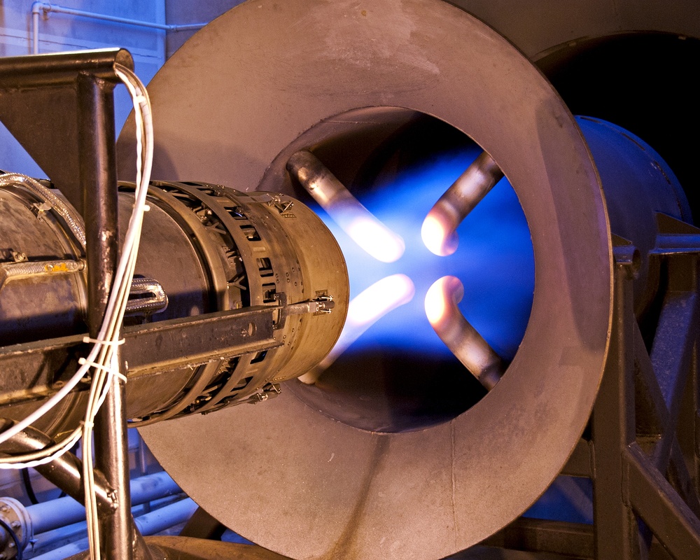 Checking the functionality of a J85-5 engine from a T-38 aircraft