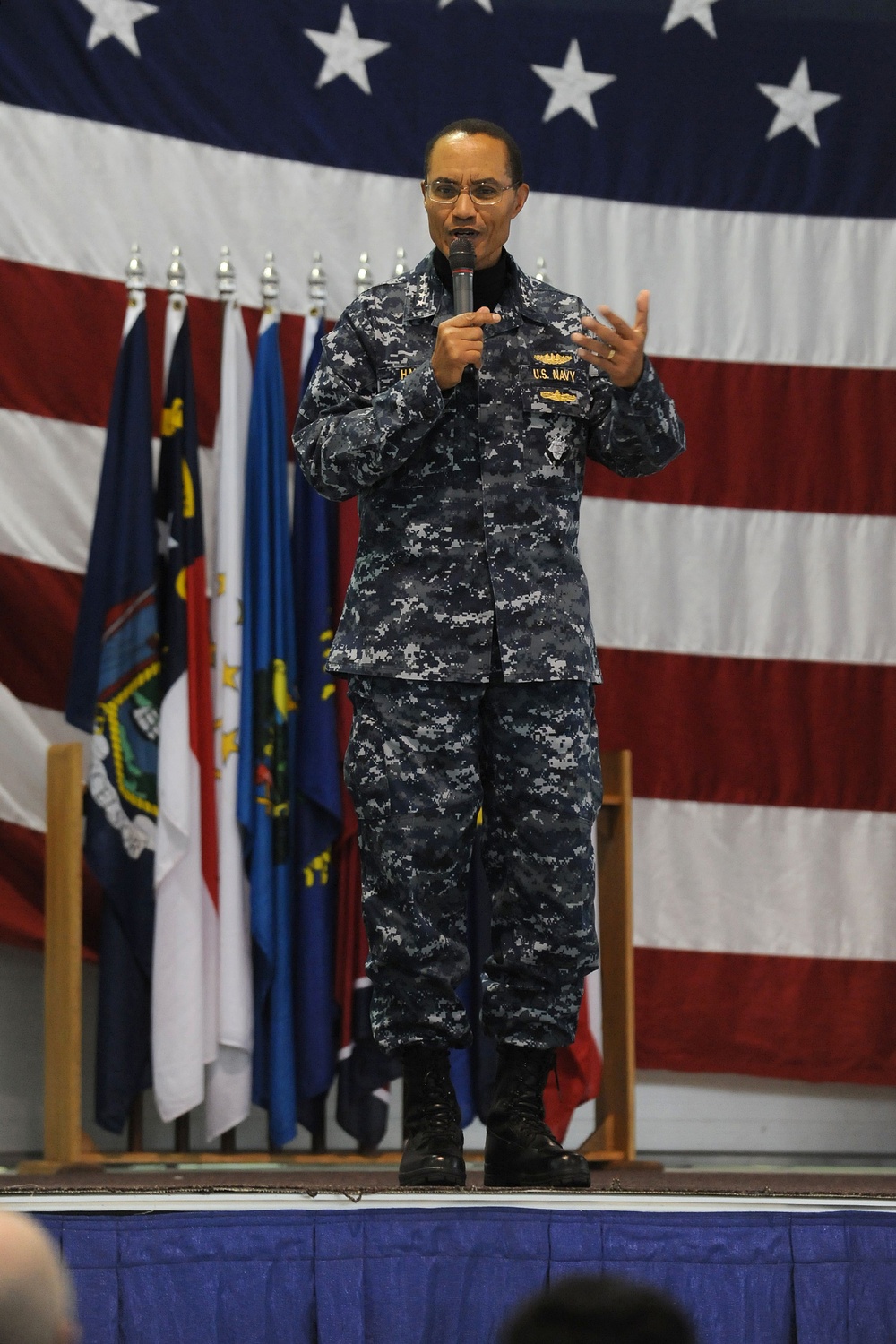 Commander, USSTRATCOM makes first unit visits