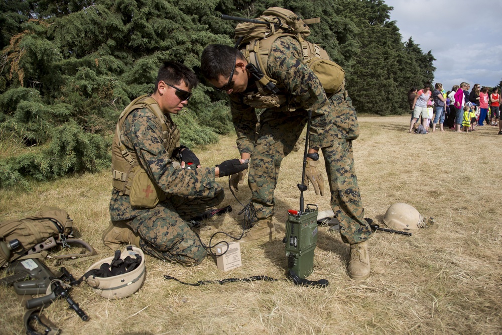 U.S. Marines, New Zealand Soldiers visit preschool during Southern Katipo 2013