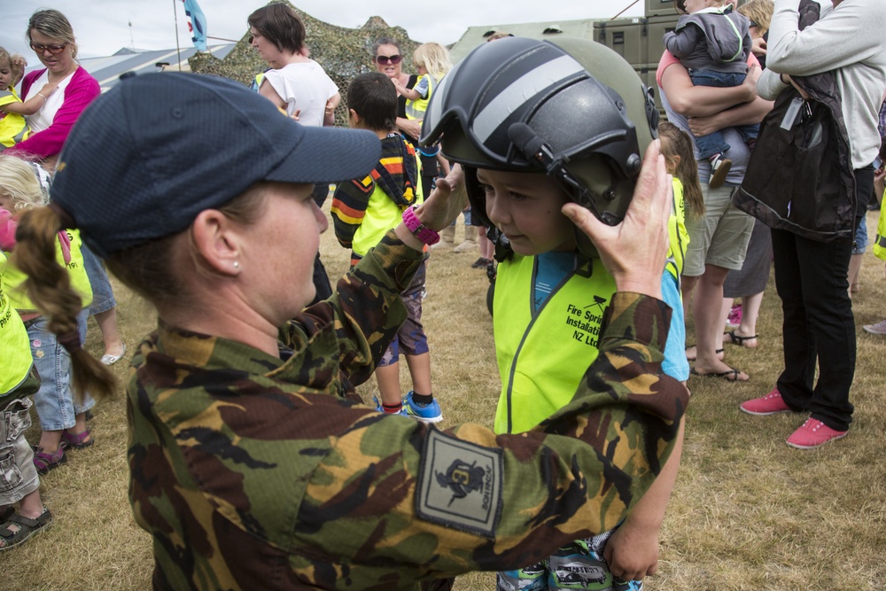 U.S. Marines, New Zealand Soldiers visit preschool during Southern Katipo 2013