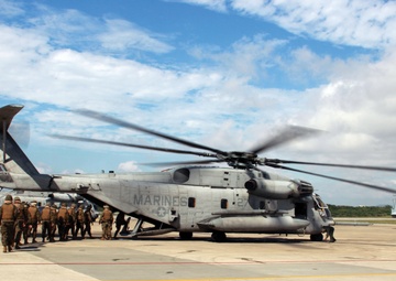 HMH-772 flies toward aerial excellence