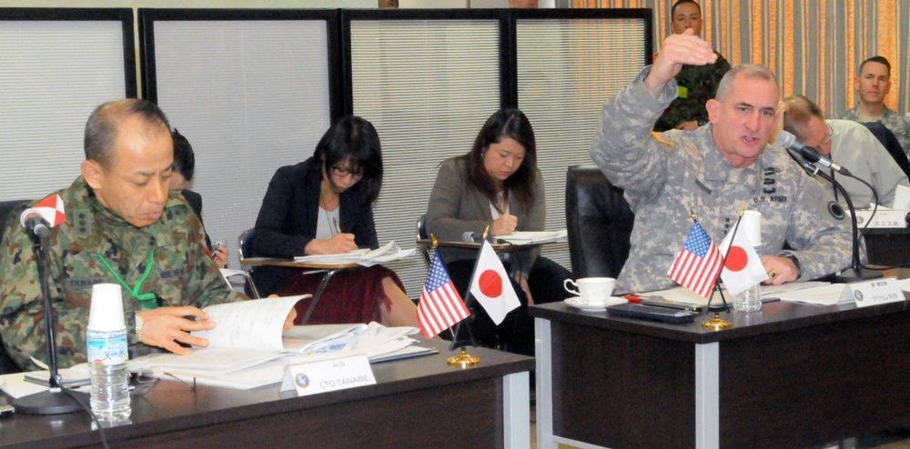 JGSDF and US Army conduct executive academic discussion