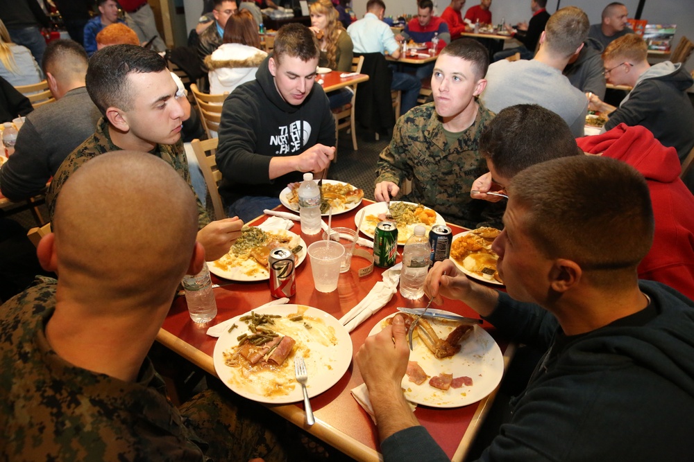 Marines, Sailors gather for Thanksgiving feast