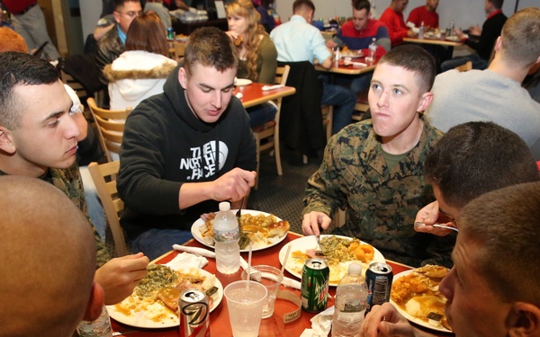 Marines, Sailors gather for Thanksgiving feast