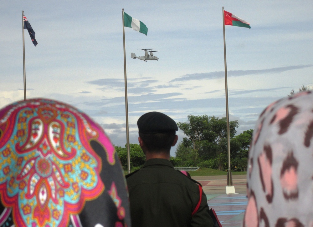 U.S. Marine MV-22B Osprey displays capabilities at BRIDEX13 in Brunei