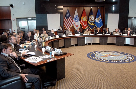 DLA, clothing and textile industry leaders fine-tune business practices