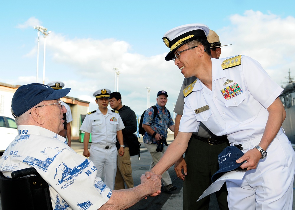 USS Arizona survivor visits Pearl Harbor