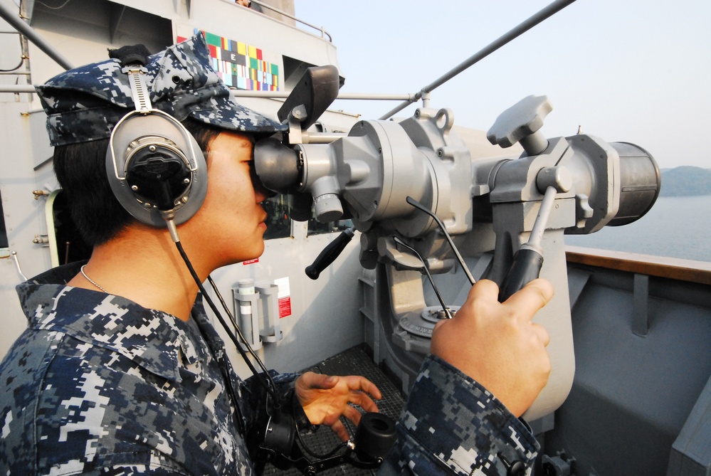 USS Ashland returns to Sasebo