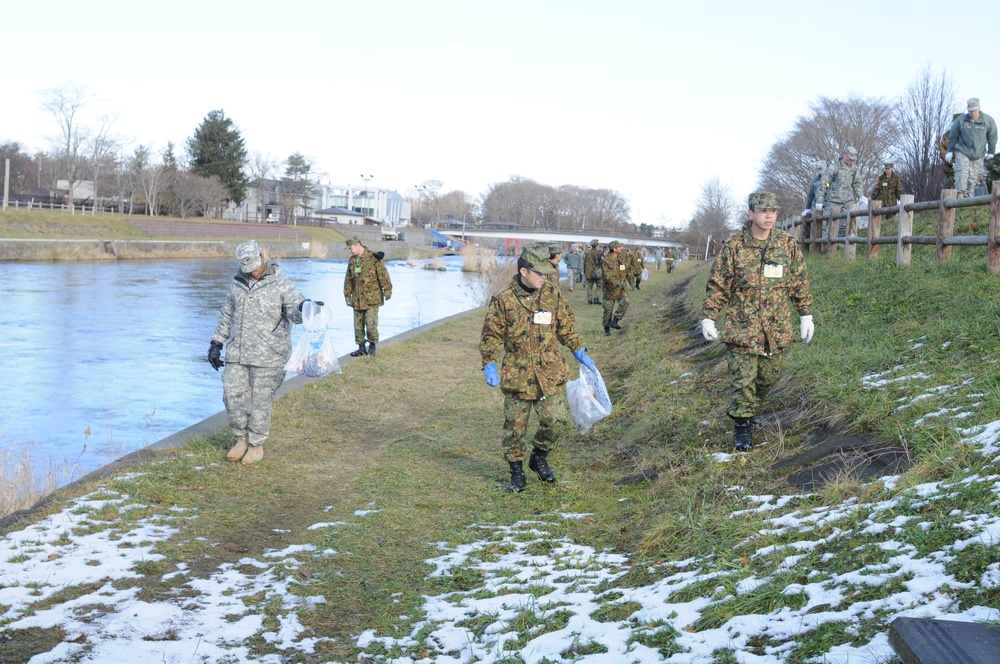 I Corps and JGSDF come together for clean up