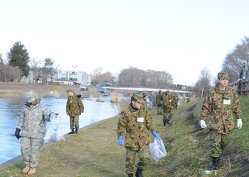 I Corps and JGSDF come together for clean up