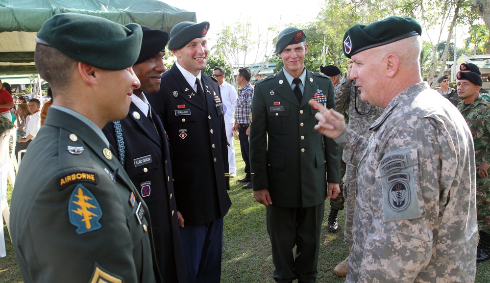 4 American soldiers earn the Colombian title of 'Lancero'