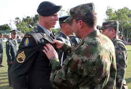 4 American soldiers earn the Colombian title of 'Lancero'