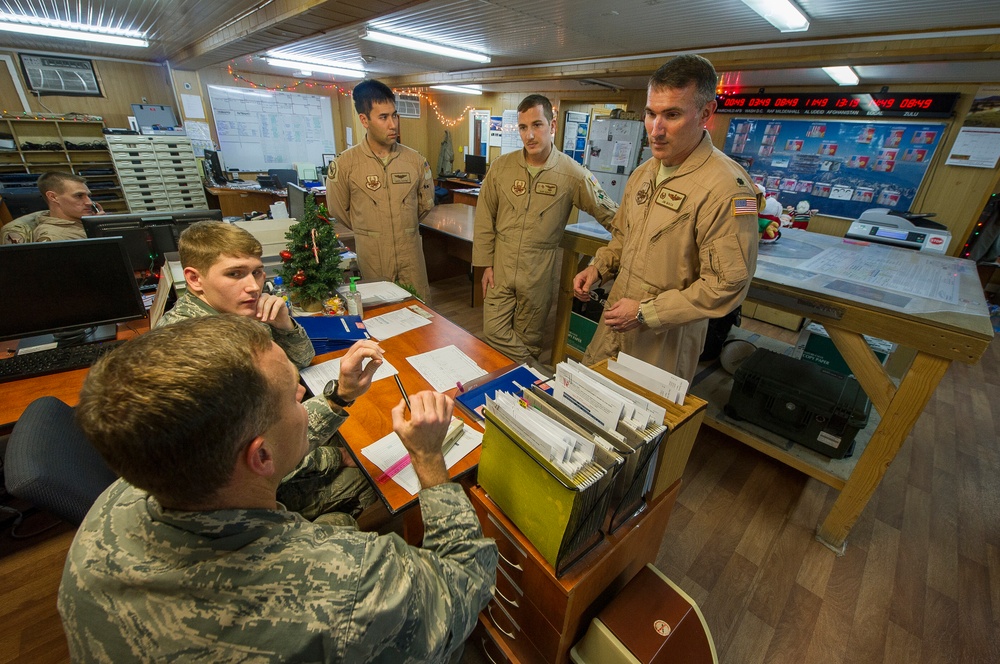 TCM Shadow Program: Commander visits airman at work